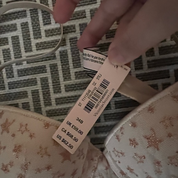 VICTORIA SECRET bra ✨💫 - Picture 4 of 4
